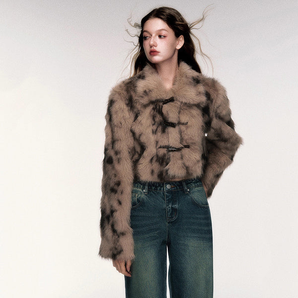 Fashionable Retro Sweet Cool Horn Button Short Leopard Print Faux Fur Coat Women